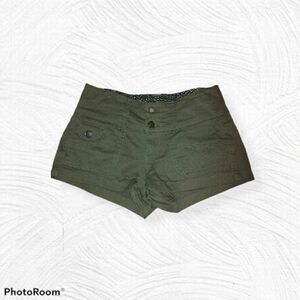 KISMET
SHORTS 